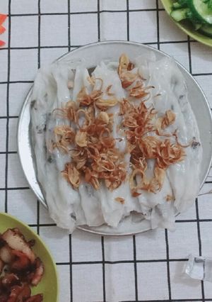 Hình của món Làm Bánh cuốn đơn giản bằng bánh tráng.