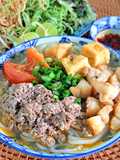 Bún riêu cua with crispy pork fat