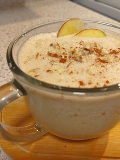 A picture of Apple smoothie.