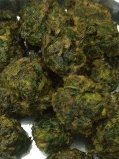 पालक के पकौड़े(Palak ke pakode recipe in hindi) रेसिपी मुख्य फोटो