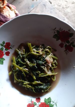 Foto resep Oseng Kangkung Simple Terasi Pedas