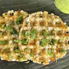 A picture of Sabudana waffle.