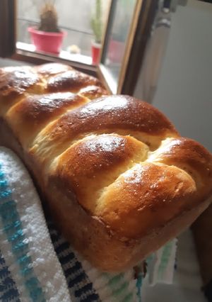 Une photo de Brioche moelleuse tressée