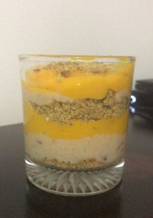 मैंगो एप्रीकॉट पुडिंग(Mango Apricot Pudding recipe in hindi) रेसिपी मुख्य फोटो