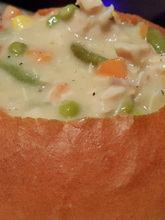 A picture of Bread Bowls.