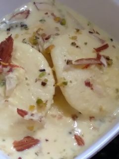 ரசமலாய் (Rasamalai recipe in tamil) செய்முறை முக்கிய புகைப்படம்