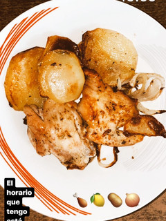 Una foto de Contramuslos de pollo al horno