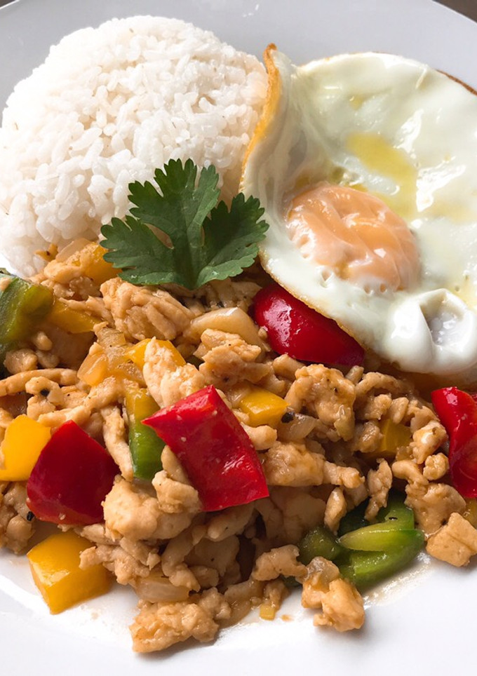 Una foto de Arroz con carne molida y pimientos en salsa de ostras