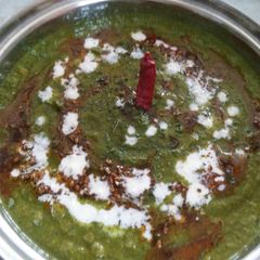 A picture of Palak corn sabji.