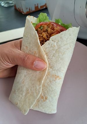 Une photo de Wraps ktipiti et oignon frits