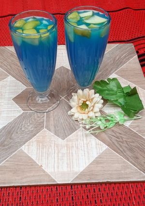 A picture of Classic Apple drink.