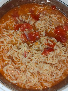 சூப்பி நூடுல்ஸ்(soupy noodles recipe in tamil) செய்முறை முக்கிய புகைப்படம்