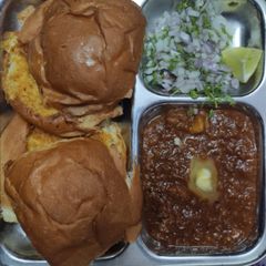 A picture of Pav Bhaji.