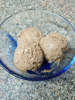 Una foto de Helado casero de chocolate