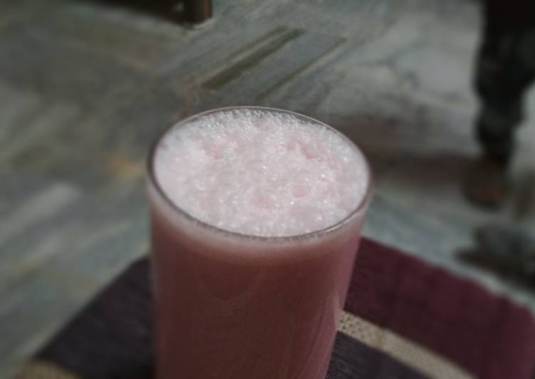 Rooh-Afza Milk Shake