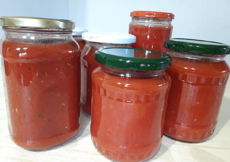 Paradicsom Befőzés Tartósítószer Nélkül Hámozott Paradicsommal Levendula Receptje Cookpad Receptek