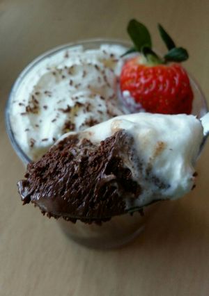 A picture of Vickys Peppermint Aquafaba Mousse GF DF EF SF NF.