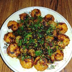 A picture of Small fried Shrimps in Malabar Spinach flower curry | Bong Dish.