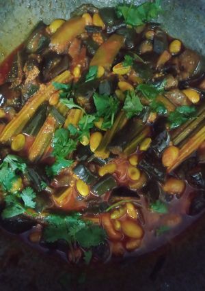 સરગવા નું શાક (Saragva Shak Recipe In Gujarati) રેસીપી મુખ્ય ફોટો