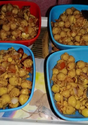 A picture of Chole chaat.