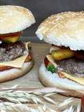 Kalbsburger mit Bratkartoffeln