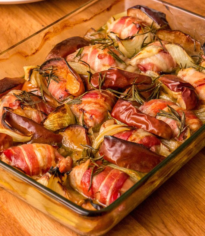 Rozmaringos tepsis csirke recept fotója