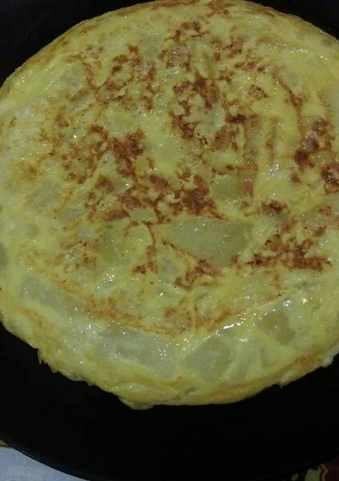 Una foto de Tortilla de patata cocida