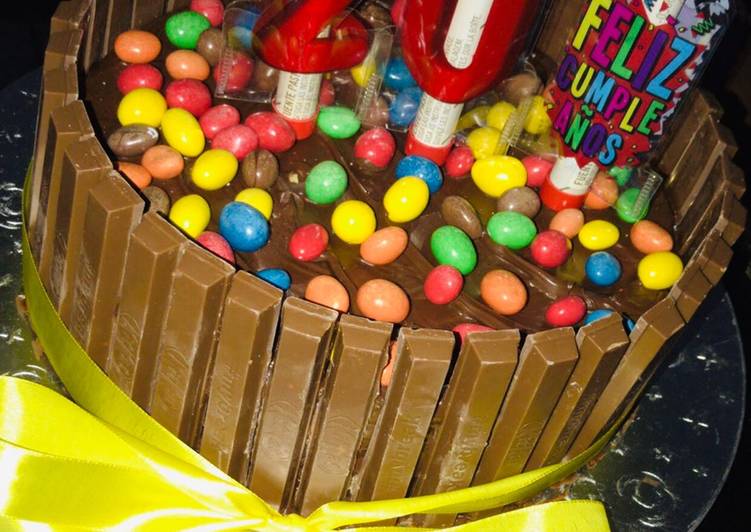 Easiest Way to Make Quick Tarta de huesitos y kitkat 🎂