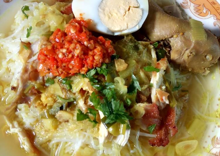 Bagaimana Menyiapkan Soto ayam Anti Gagal