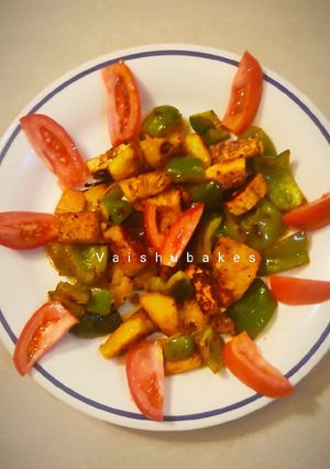 A picture of Healthy Grilled Salad (With Veggies, Paneer and Sprouts).