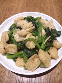 A picture of Choisam with Tofu Puffs.
