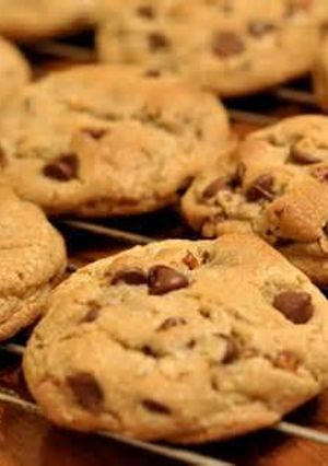 A picture of Chocolate Chip Cookies.