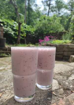 Φωτογραφία της συνταγής Smoothie με γιαούρτι και διάφορα φρούτα