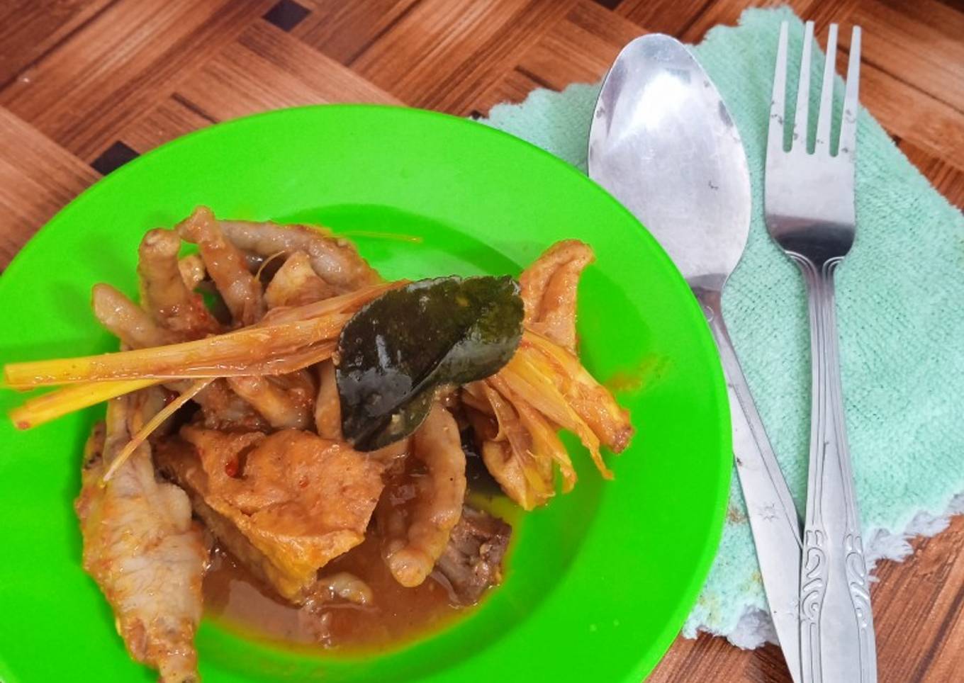 Tahu Ceker Pedas Manis