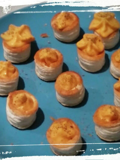 Una foto de Bocaditos de espuma de tomate🍅