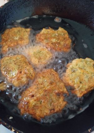 Una foto de Buñuelos de brócoli y zanahoria
