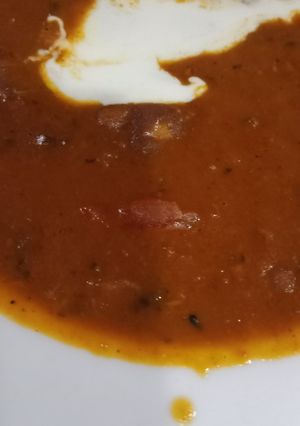A picture of Dal makhni.