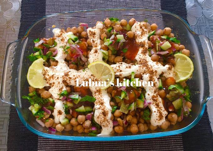 Chana chaat (Chickpea Salad)