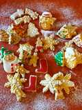 Biscotti di natale decorati glutenfree e vegan