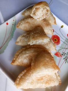 A picture of Dessicated Coconut-Mava(khoya) Gujiya.