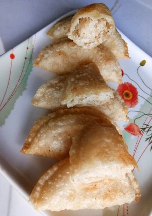 A picture of Dessicated Coconut-Mava(khoya) Gujiya.