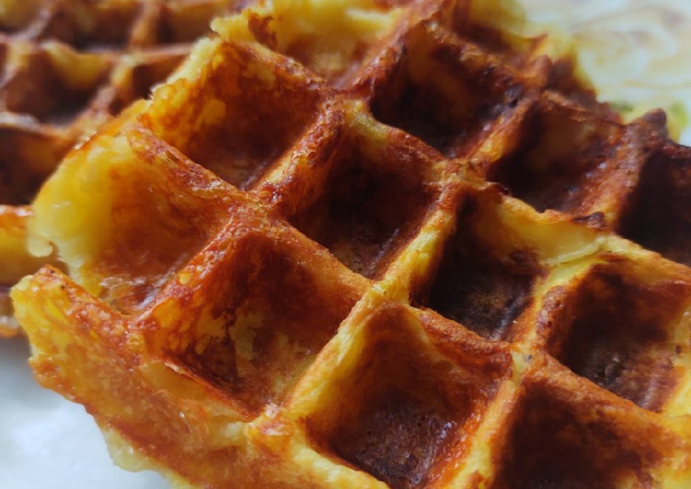 Waffles de papa y cebolla
