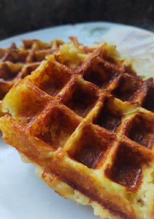 Una foto de Waffles de papa y cebolla