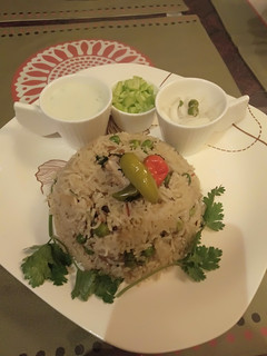 A picture of Chicken Matar Pulao.