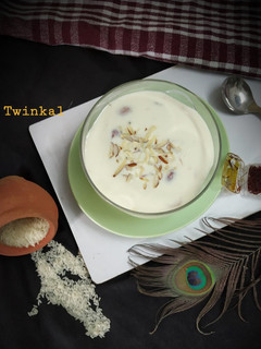 દૂધપાક(Doodhpak recipe In Gujarati) રેસીપી મુખ્ય ફોટો