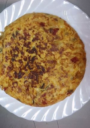 Foto principal de Tortilla de patatas pisto y bacalao