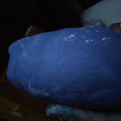 A picture of Navy blue gumpaste.