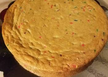 How to Recipe Yummy Funfetti Cookie Cake