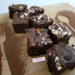 Almond brownie A picture of Almond brownie.