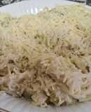 Fideos con brócolis y salsa blanca
